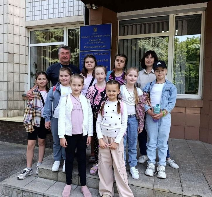 Сьогодні я вперше дізнався, що таке паспорт…