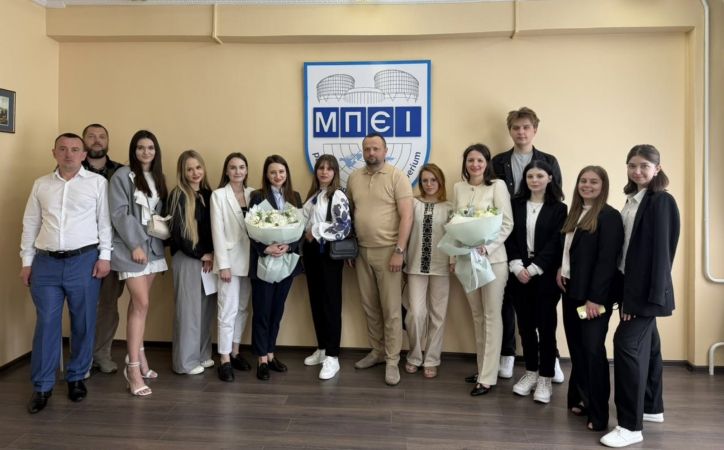 Начальник міграційної служби Тернопільщини приймав іспит у юристів-міжнародників