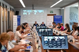 Представники ДМС у Закарпатській області долучились до обговорення дотримання прав ромської спільноти