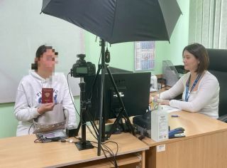 Проживала за недійсним паспортом - на Волині затримали іноземку