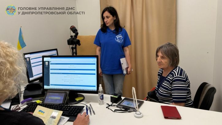 Співпраця фахівців Міграційної служби з волонтерами надає чимало прикладів своєї ефективності