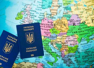 За півроку з Буковини переслали в межах країни та за кордон 160 паспортів