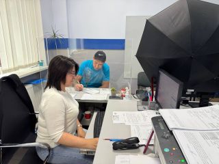 Паспорт рідної країни після тривалого полону