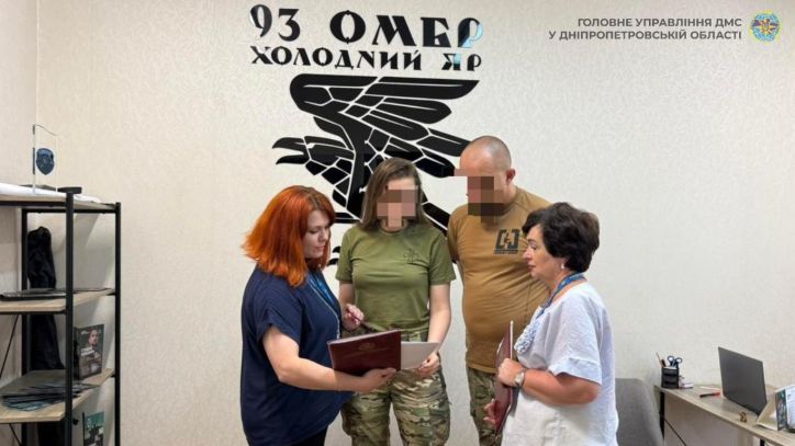 У Дніпрі керівниця відділу ДМС організувала та провела низку міжвідомчих робочих зустрічей щодо системи переходу ветеранів від військової служби до цивільного життя