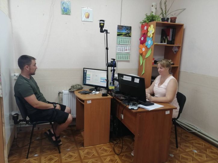 Любов, що надихає: у Доброславському відділі ГУ ДМС в Одеській області оформили нове прізвище для захисника України