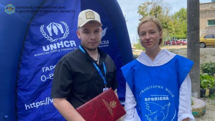 Для надання допомоги у відновленні паспортних документів, міграційники здійснили виїзд на місце руйнувань в наслідок нічних ворожих ударів
