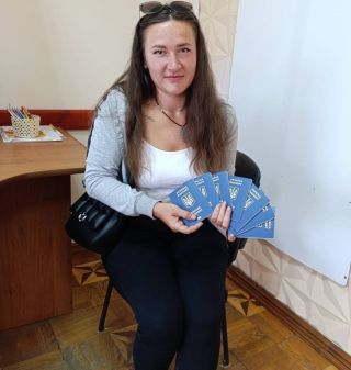 6 паспортів за одне відвідування - на Волині оформили документи для сім'ї військовослужбовця