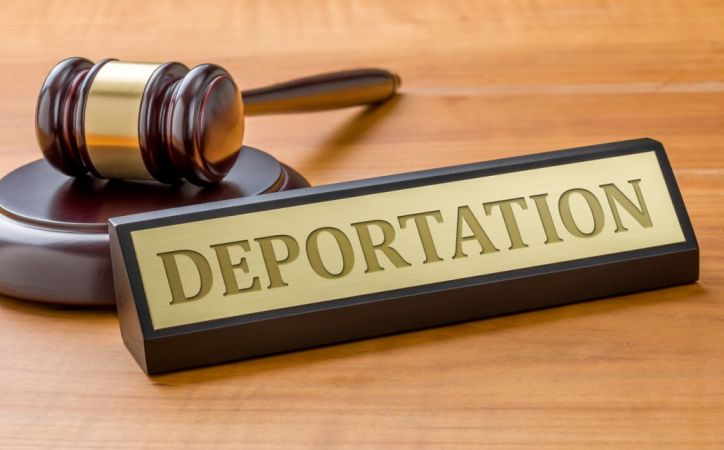 На Житомирщині примусово видворено іноземця, який порушив міграційне законодавство України