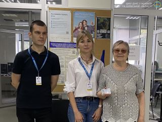 Київ: постраждала від ворожого удару оперативно отримала новий паспорт