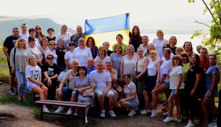 Над українськими просторами синьо-жовтий майорить!