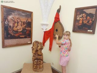 Міграційники Києва відкривають для себе та дітей духовні скарби українського народу