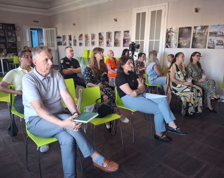 У Чернівцях стартувала комунікаційна кампанія «1325 зміцнює країну»