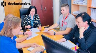 Відбулась робоча нарада з представниками гуманітарних та волонтерських організацій щодо створення безбар'єрного простору в Україні