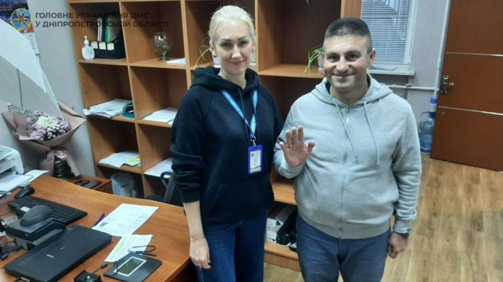 Повернення героя: у Дніпрі оформлено закордонний паспорт захиснику Азовсталі