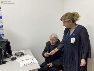 У 98 років - з ID-карткою в руках!
