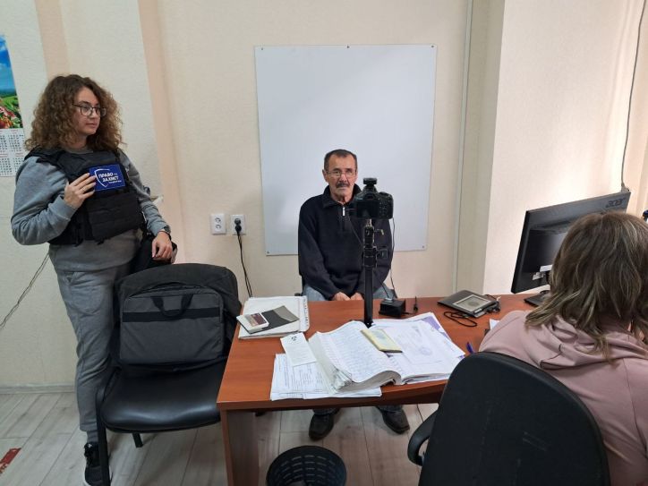 У Слов’янському відділі Міграційної служби допомагають постраждалим від бойових дій відновлювати документи