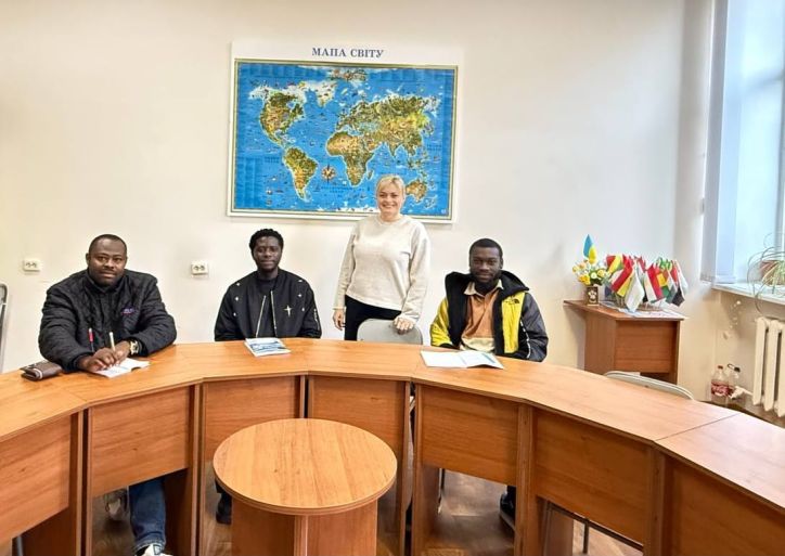 Міграційники Тернопільщини перевіряють законність перебування в Україні іноземних студентів