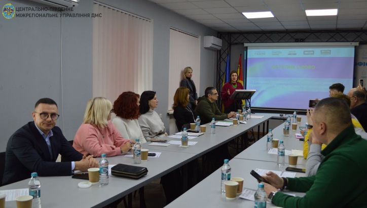 Соціальний проєкт у дії: на Кіровоградщині допомогли оформити ID-картки особам з інвалідністю, літнім та малозабезпеченим людям