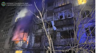 У Дніпрі триває допомога постраждалим від нічної атаки БпЛА: міграційна служба щоденно відновлює втрачені документи