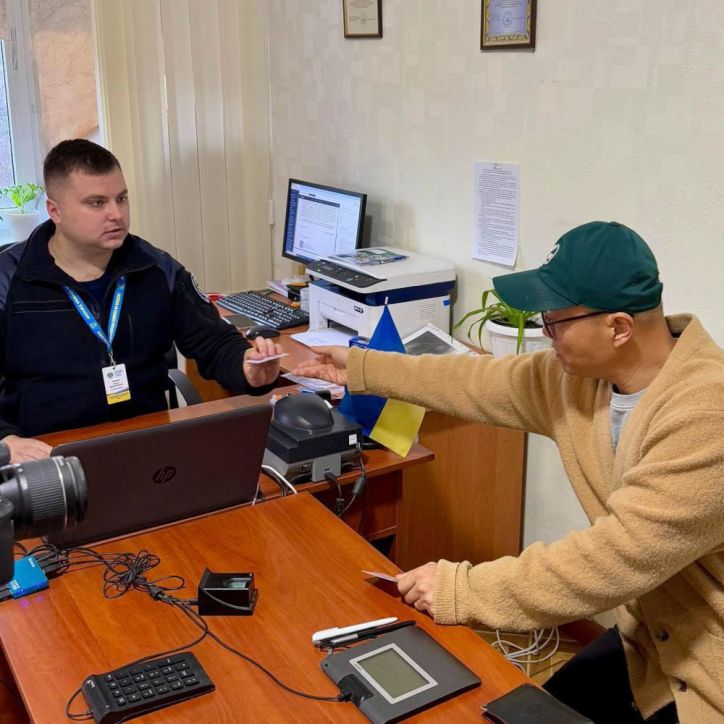 З Кореї до Берислава: історія вибору України