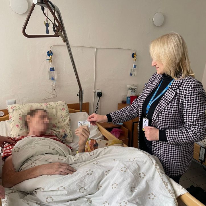 Без бар’єрів та  без перешкод: документування захисника ID-карткою у медичній установі