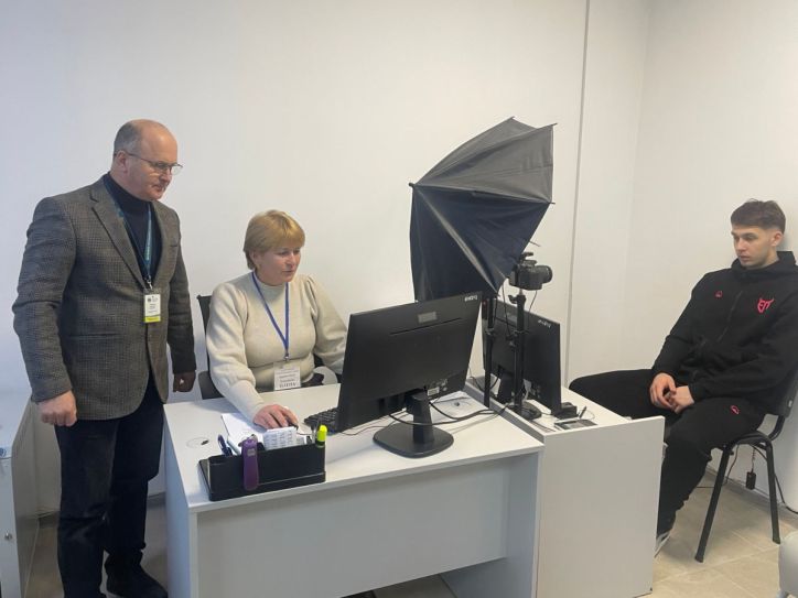 На  Хмельниччині ще одна територіальна громада  розпочала оформлювати біометричні паспортні документи