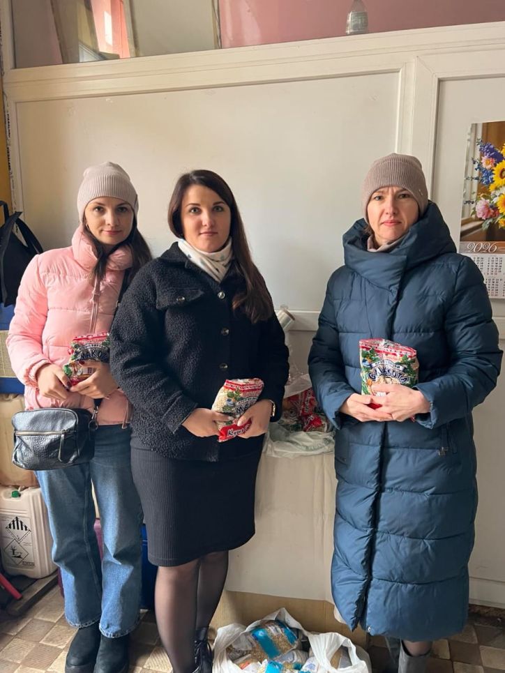 Передали на передову відчуття свята