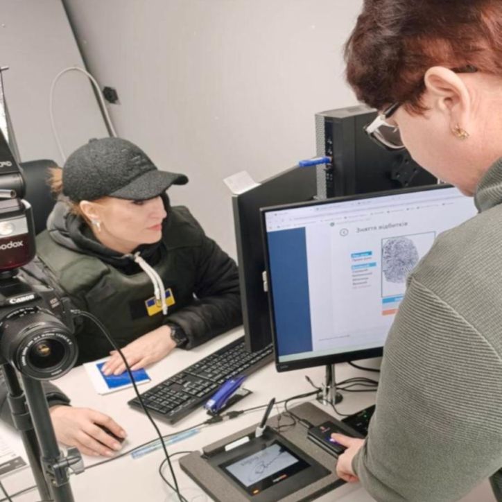 Мобільні підрозділи ДМС працюють у віддалених громадах Херсонщини та Сумщини