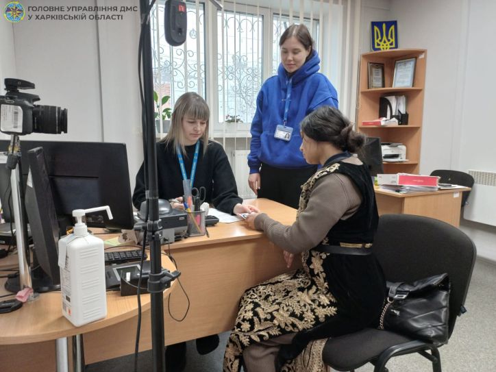 Реалізація права на паспорт: чергове успішне документування в Ізюмському відділі  ГУ ДМС у Харківській області