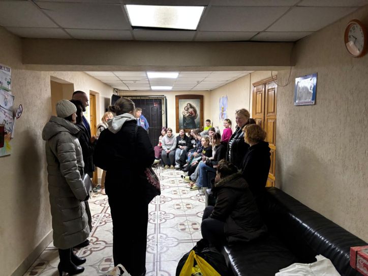 Відвідування Домбоківської школи-інтернату стало доброю традицією для міграційників Закарпаття