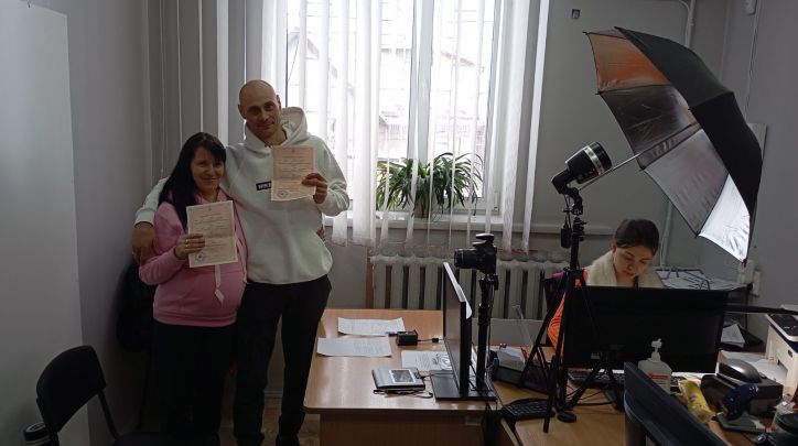 Від весілля — до народження донечки: щасливі події в Ратнівському відділі УДМС