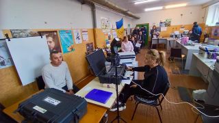 Мобільні підрозділи ДМС забезпечили документування жителів прифронтових громад Херсонщини та Миколаївщини