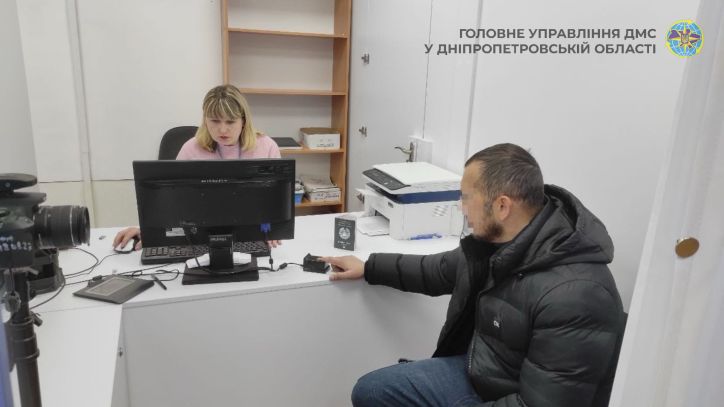 У Кривому Розі виявили громадянина Таджикистану, який проживає в Україні без дозвільних документів.