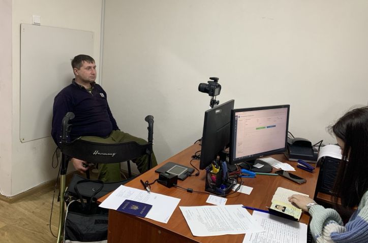 Територіальні підрозділи міграційної служби надають адміністративні послуги маломобільним групам населення