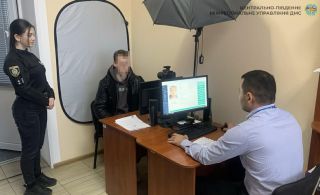 Перевищив строк перебування – іноземця зобов’язано залишити Україну