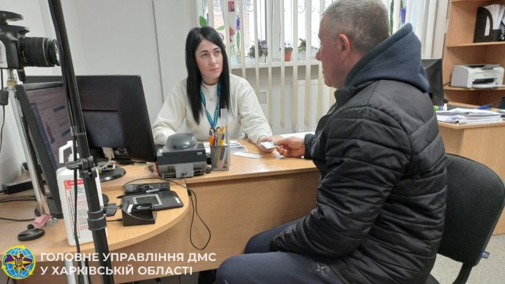 Харківщина: в Ізюмському відділі відновили паспорт для жителя Липчанівки