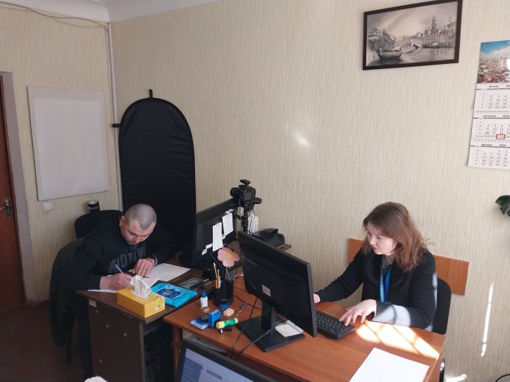 Історія Максима: від статусу ОБГ до імміграції