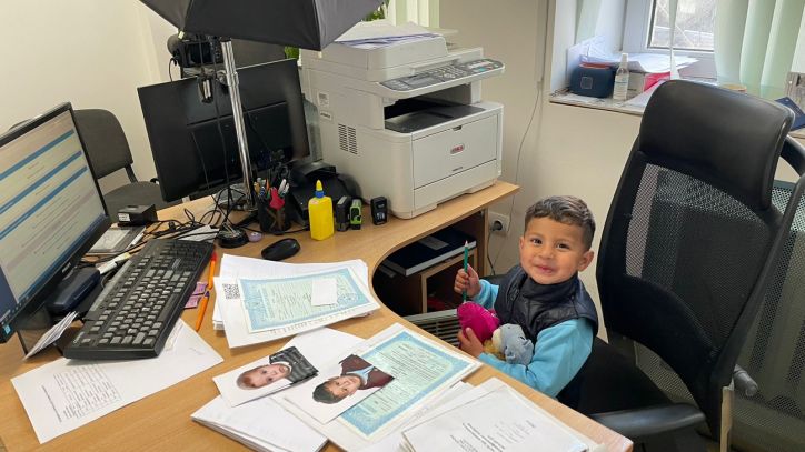 Підготовлена мама - швидкий результат: закордонні паспорти для малечі