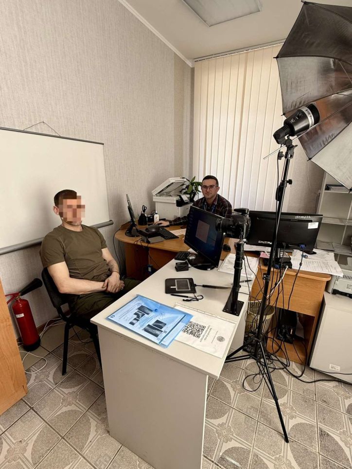 Чергова ID-картка для військовослужбовця: продовжуємо документувати захисників!