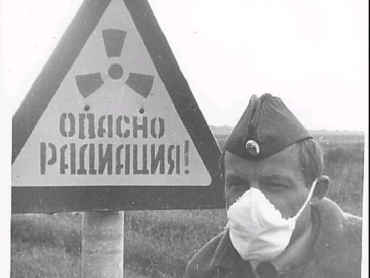 Характери, гартовані немирним атомом