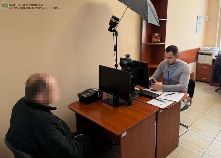 Іноземцям, які порушили терміни перебування, дали місяць на виїзд з України