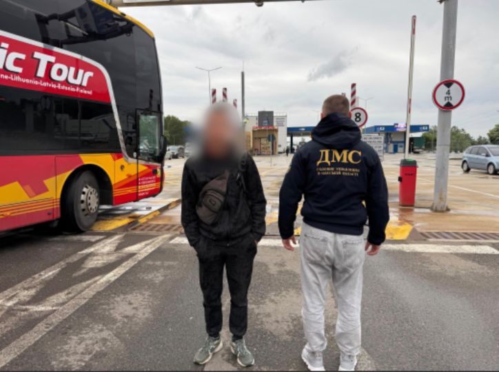 Порушника міграційного законодавства примусово видворено з України