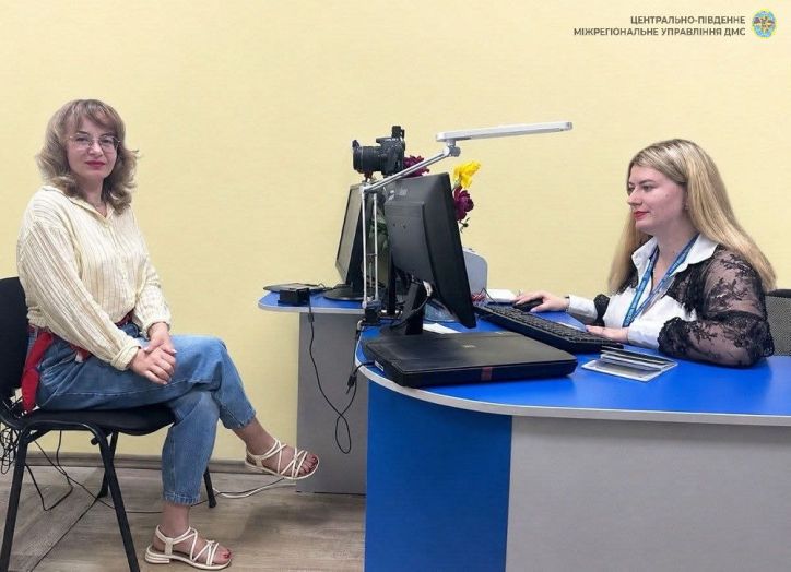 Повернення до свого імені: у Черкасах письменниця змінила прізвище на дівоче