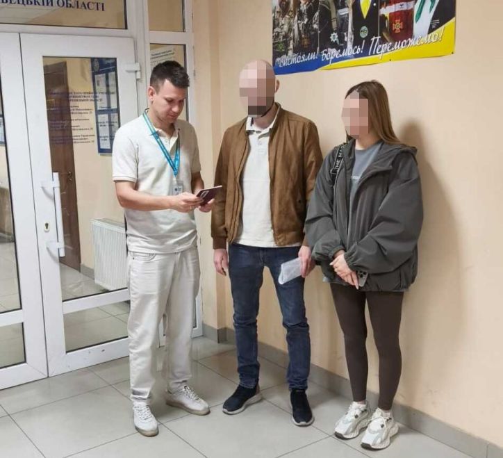 У Чернівцях скасували оформлення посвідки на проживання через подання до підрозділу УДМС неправдивої інформації