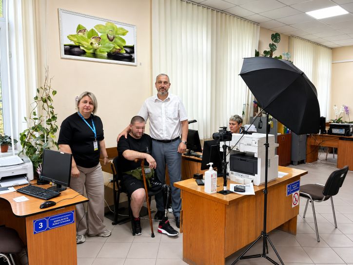 Безбар'єрність у дії: підтримка ветеранів під час оформлення паспортних документів