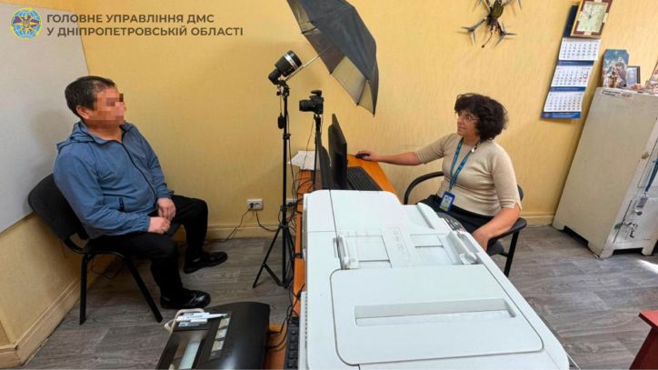 Міграційники Дніпра виявили громадянина Китаю, який перебуває на території України без дозвільних документів