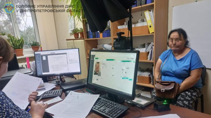У Дніпрі виявили громадянина Азербайджану та громадянку Грузії, які перебувають на території України без дозвільних документів