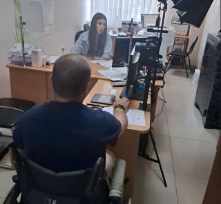 Новий паспорт – доступ до державної підтримки: у Чернівцях військовослужбовцю оформили ID-картку