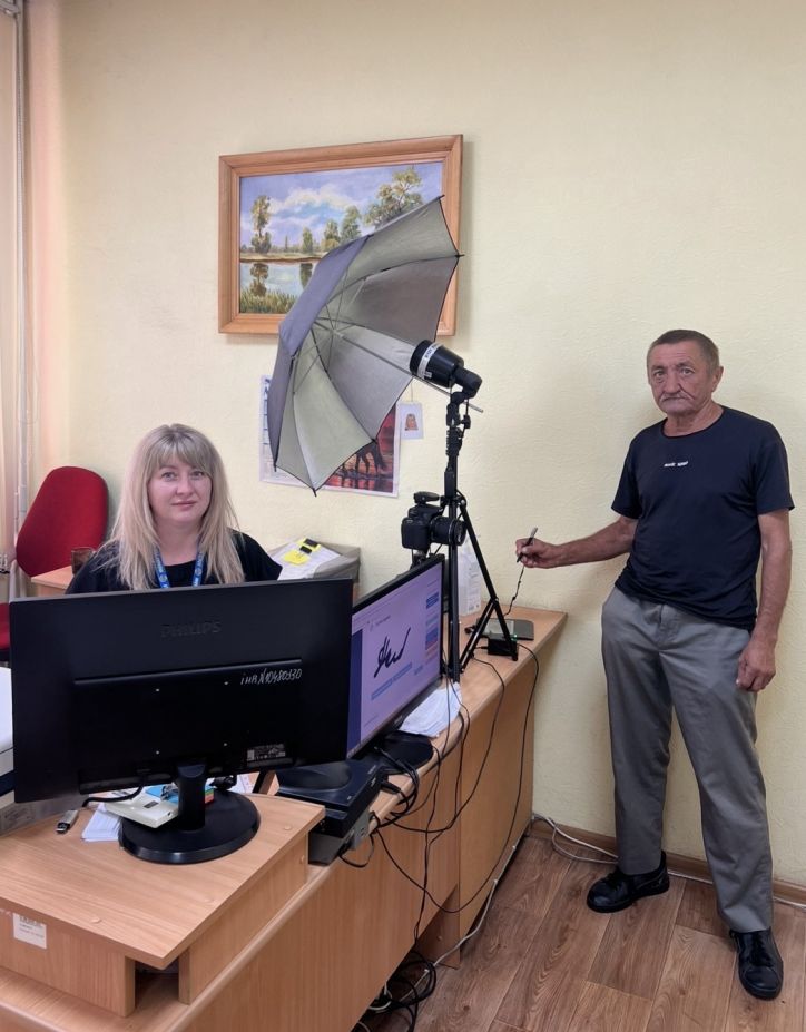 Дорога до українського паспорта, яка тривала роками
