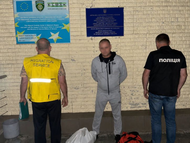 Активні профілактичні заходи щодо дотримання міграційного законодавства:затримання та примусове видворення іноземця у Запоріжжі